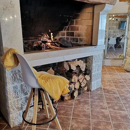 House Marija Semesterbostad